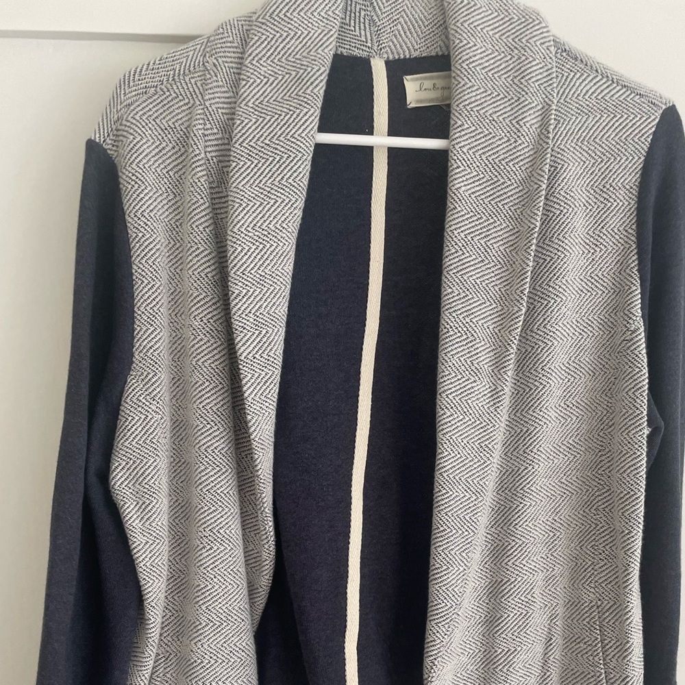 Like New Lou & Grey Sweater Jacket